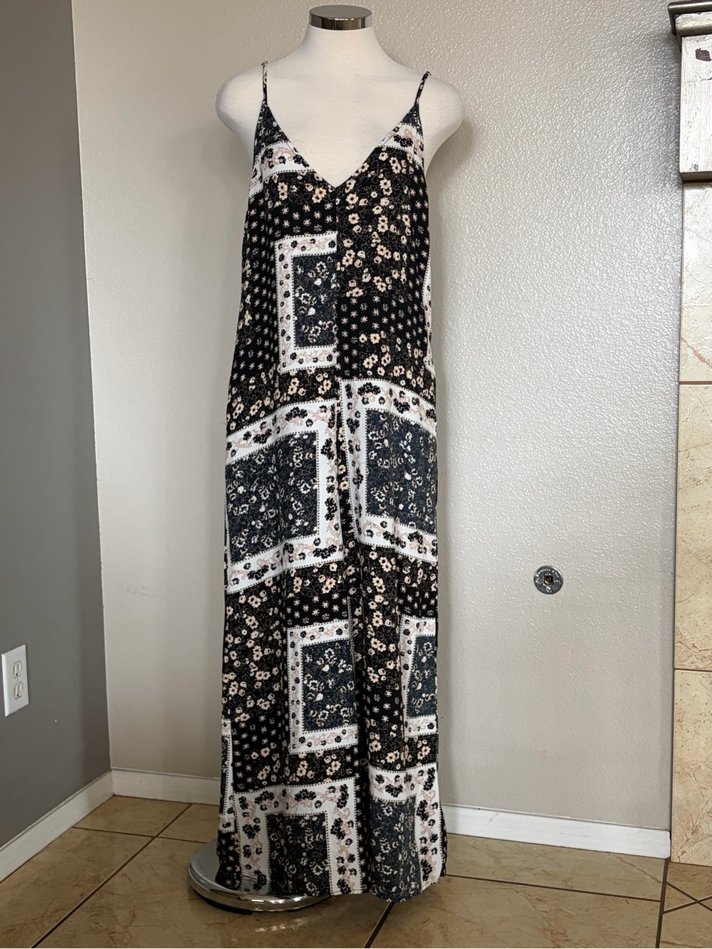 Spaghetti Strap Patchwork Floral Maxi jumpsuit  in Black and Cream